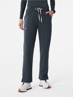 Figs Women's Kade Cargo Scrub Pants in Dark Harbor